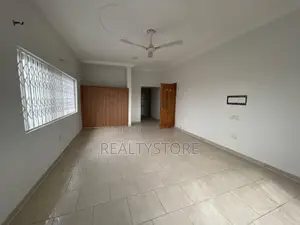 6 Bedroom Duplex for Rent in Cozy Home, Accra Metropolitan