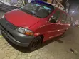 Toyota HiAce 2002 Red - 1