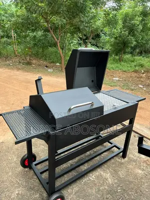 Brand New Barbecue Charcoal Grill
