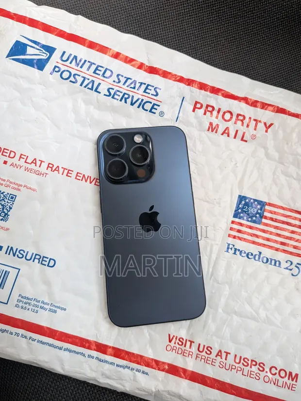 Apple iPhone 15 Pro 128GB Blue - 1