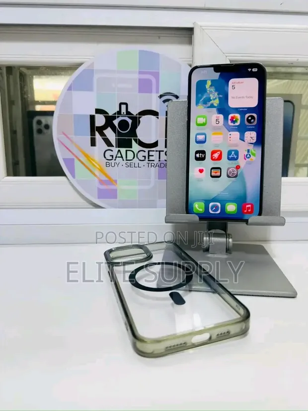 Apple iPhone 13 Pro 256GB Black - 1