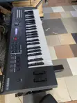 Yamaha MX61 Electronic Keyboard - 1
