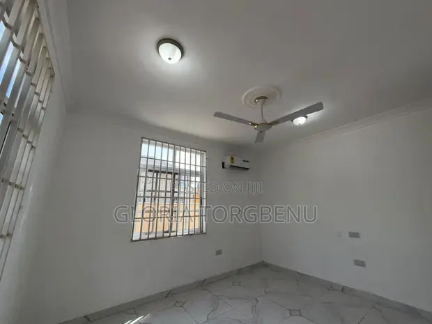 2 Bedroom Apartment for Rent in Ashaley Botwe - 1