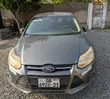 Ford Focus SE Sedan 2012 Gray - 2
