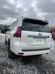 2018 Toyota Land Cruiser Prado VXR - 4