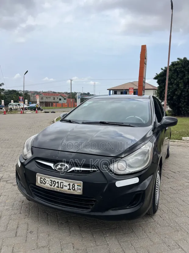 Hyundai Accent 2013 Black - 1