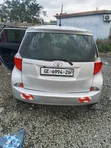 Toyota Ractis 2015 Silver - 3
