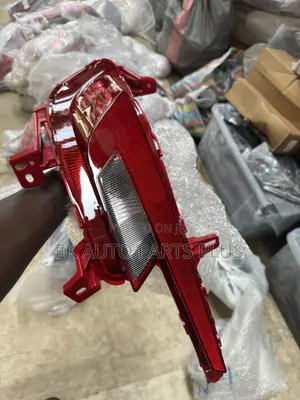 Hyundai Elantra Back Bumper Reflector Light (2019-2020)