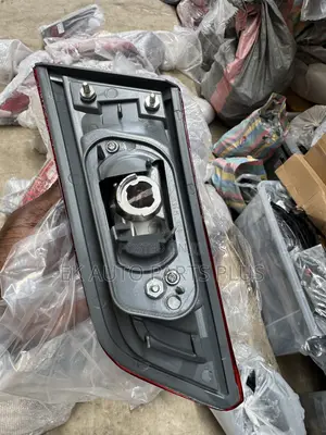 Toyota Camry Spider Boot Light (2012-2014)
