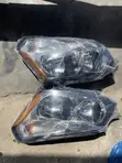 Pontiac Vibe 2009 Headlight Set - 1