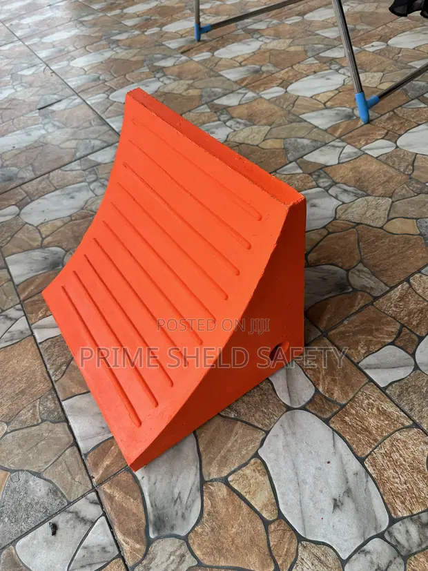 Heavy-Duty Rubber Wheel Chock - 1