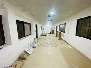 11-Bedroom Commercial House for Rent in Dzorwulu