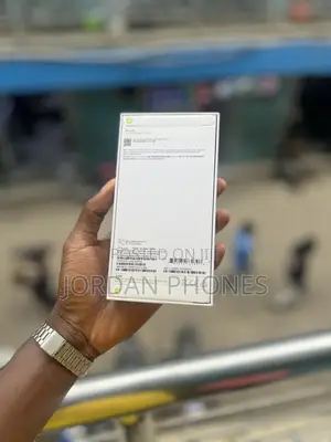 New Apple iPhone 15 128GB Pink
