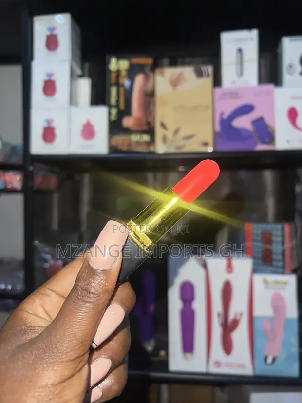Rechargeable Lipstick Vibrator Sextoy - 1