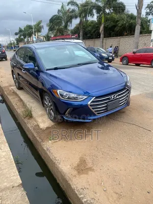 2017 Hyundai Elantra Limited Sedan FWD (2.0L 4cyl 6A) Blue