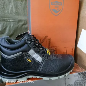 Steel Town Safety Boots