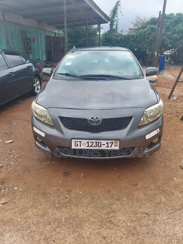 Toyota Corolla 2009 Gray - 1