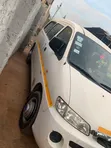 Hyundai H-100 2004 White - 4