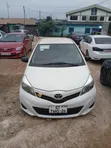 Toyota Quantum 2014 White - 1