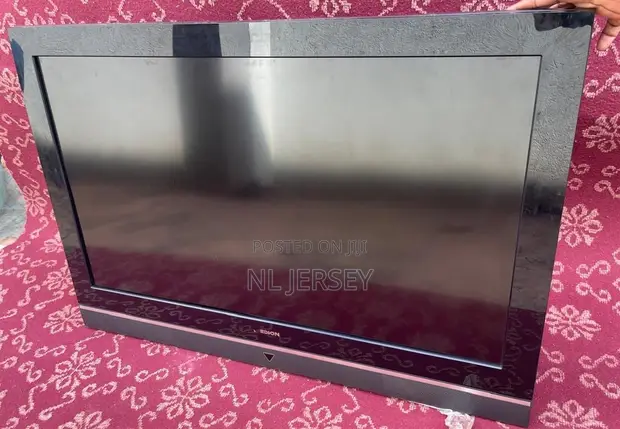 37-inch Medion TV (Used, Foreign Use) - 1