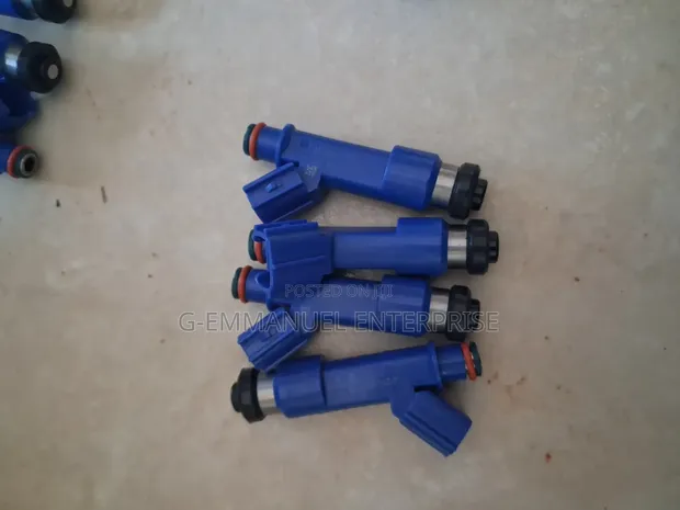 Toyota Corolla 2006-08 Fuel Injectors - Original - 1