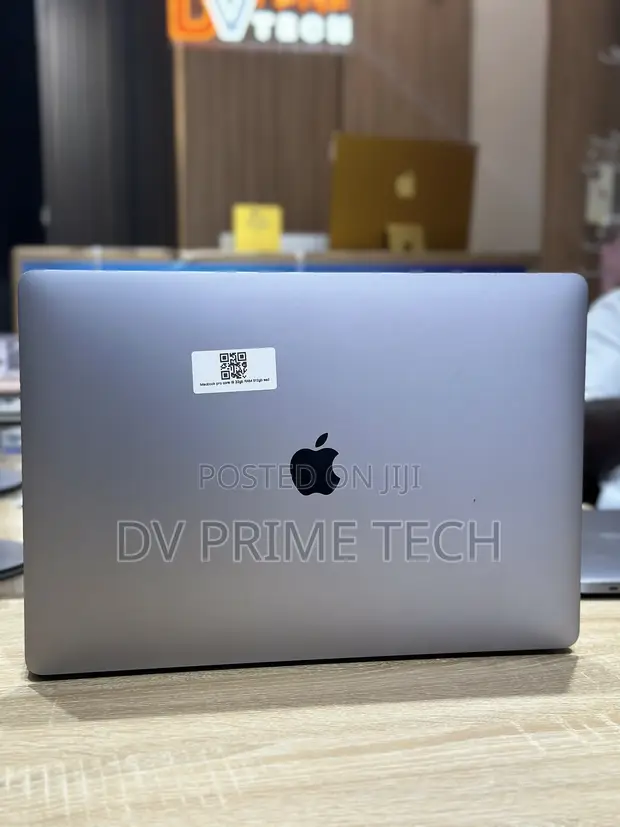 Apple MacBook Pro 15" 2019 - Intel Core i9, 32GB RAM, 512GB SSD - 1