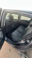 2016 Toyota Yaris LE Hatchback 5dr Black - 3