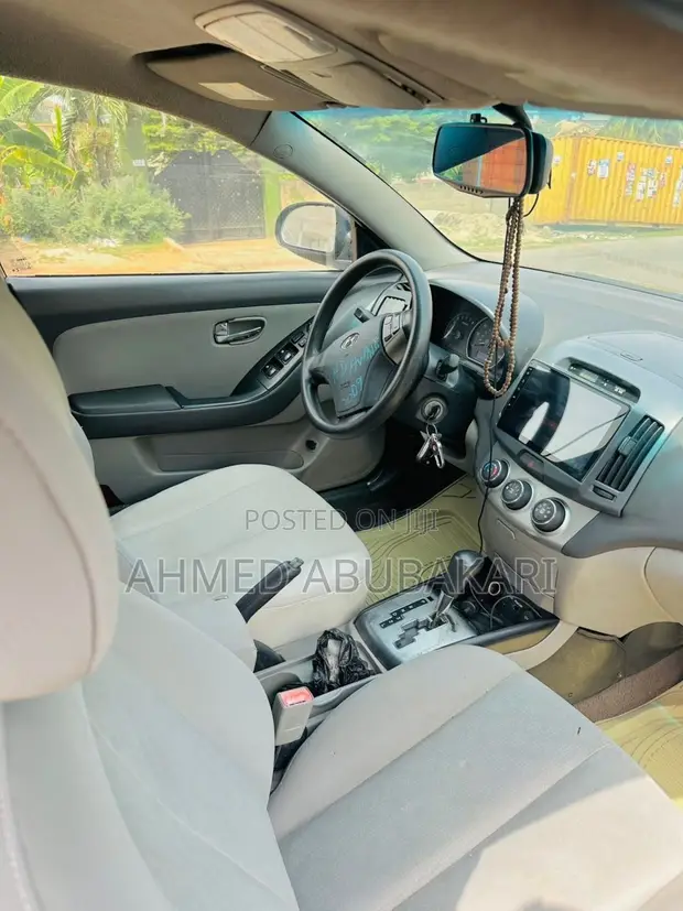 Hyundai Elantra 2010 Black - 1