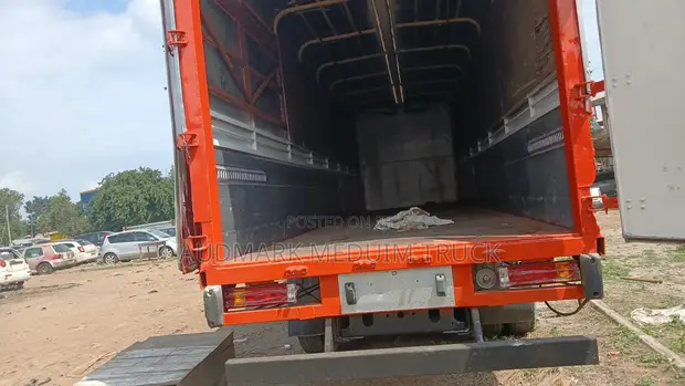 Daewoo Ultra Prima 410PS Curtain-Side Semi-Trailer - 1