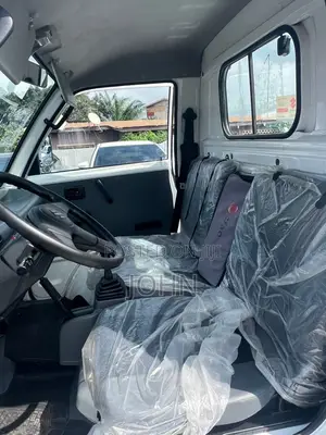 Suzuki Carry Truck 2014 White