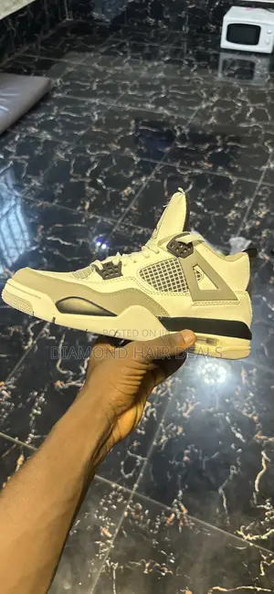 Original Jordan 4 Midnight Navy - Size 44
