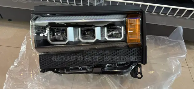 Toyota Land Cruiser Prado Headlights - 1