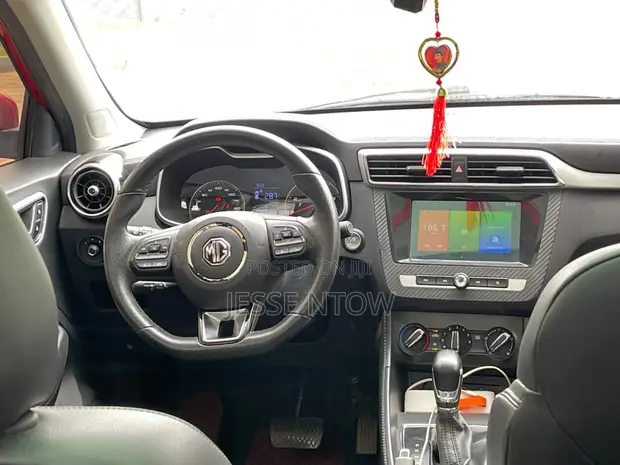 MG ZS 2018 Red - 1