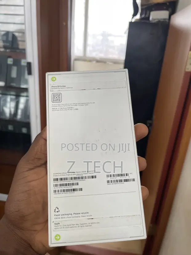 New Apple iPhone 18 Pro Max 256GB Blue - 1