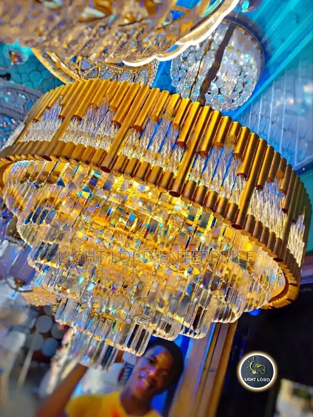 Glassring 3-Tier Crystal Chandelier Light - 1