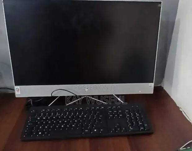 HP All-in-One Desktop Computer - Intel Core i7, 16GB RAM, 1TB SSD - 1
