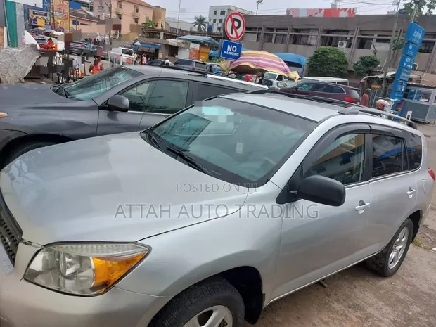 Toyota RAV4 2009 Silver - 1