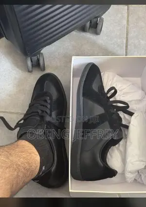 Original Maison Margiela Low Top Sneakers - All Black