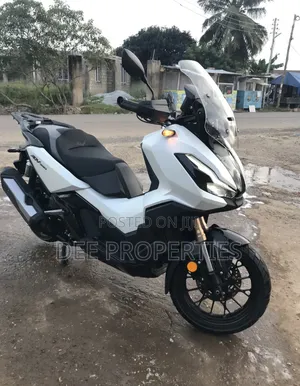 Honda ADV 350 Scooter - 2024
