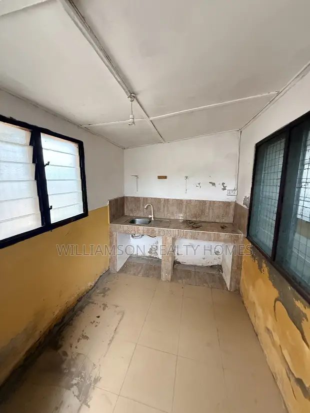 1 Bedroom Apartment for Rent in Greda Estate Area, Spintex - 1