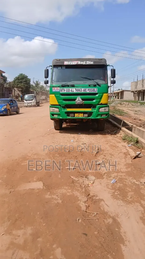 Sinotruk Howo 6x4 Dump Truck 2018 - 1