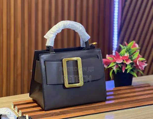 Women's Black Bobby Handbag - 1