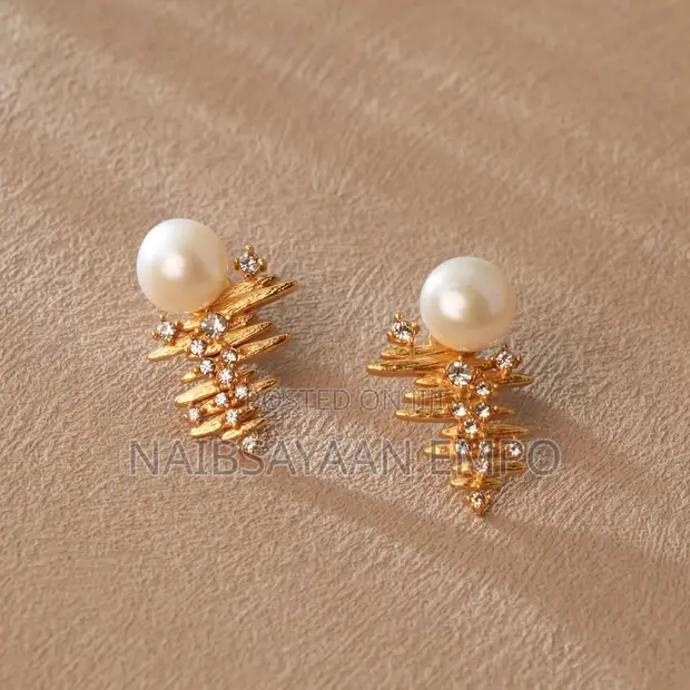 Hypoallergenic Pearl Classy Earrings - 1