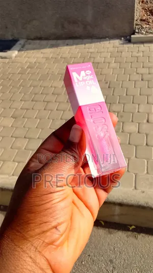 Romantic Matte Magic Lip Oil Gloss