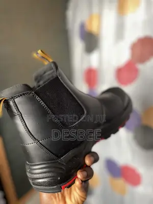Safetoe Safety Boots - Brand New
