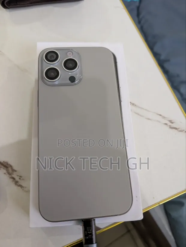 New Apple iPhone 16 Pro Max 1 TB Gray - 1
