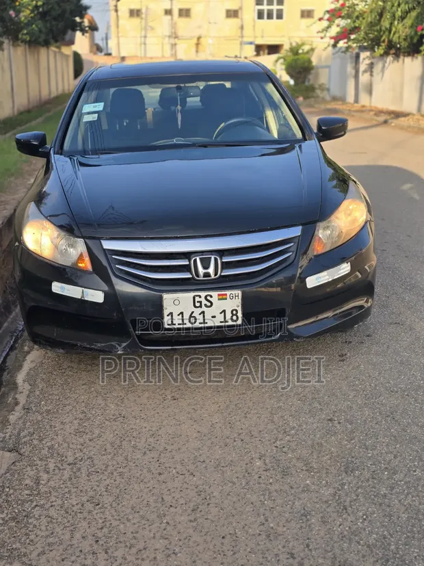 Honda Accord 2.0 Estate Automatic 2012 Black - 1