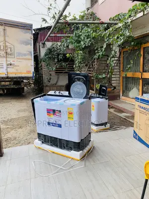 Pearl 11kg Twin-Tub Semi-Automatic Washing Machine
