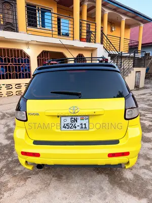 2009 Toyota Matrix Hatchback FWD (1.8L) Yellow