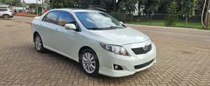 2010 Toyota Corolla S 1.8L Sedan - White